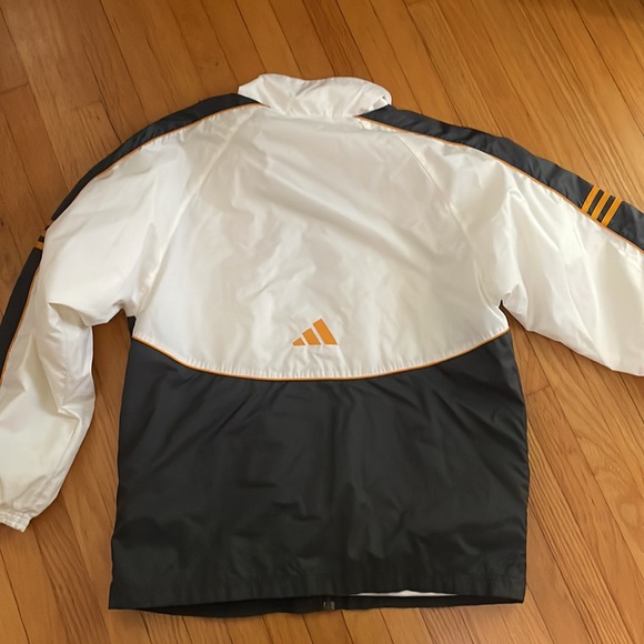 Adidas vintage windbreaker - Picture 6 of 6